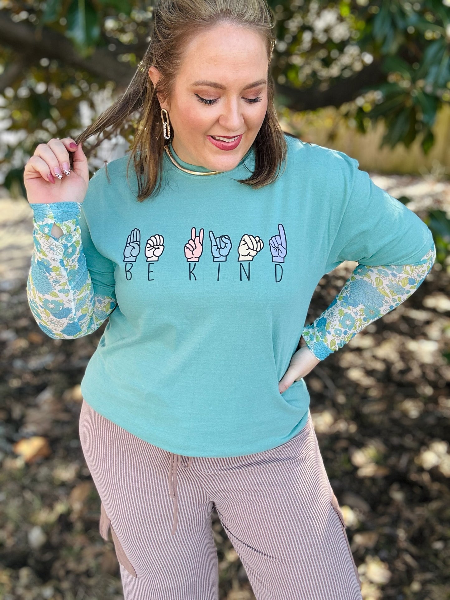 Be Kind ASL Graphic Tee