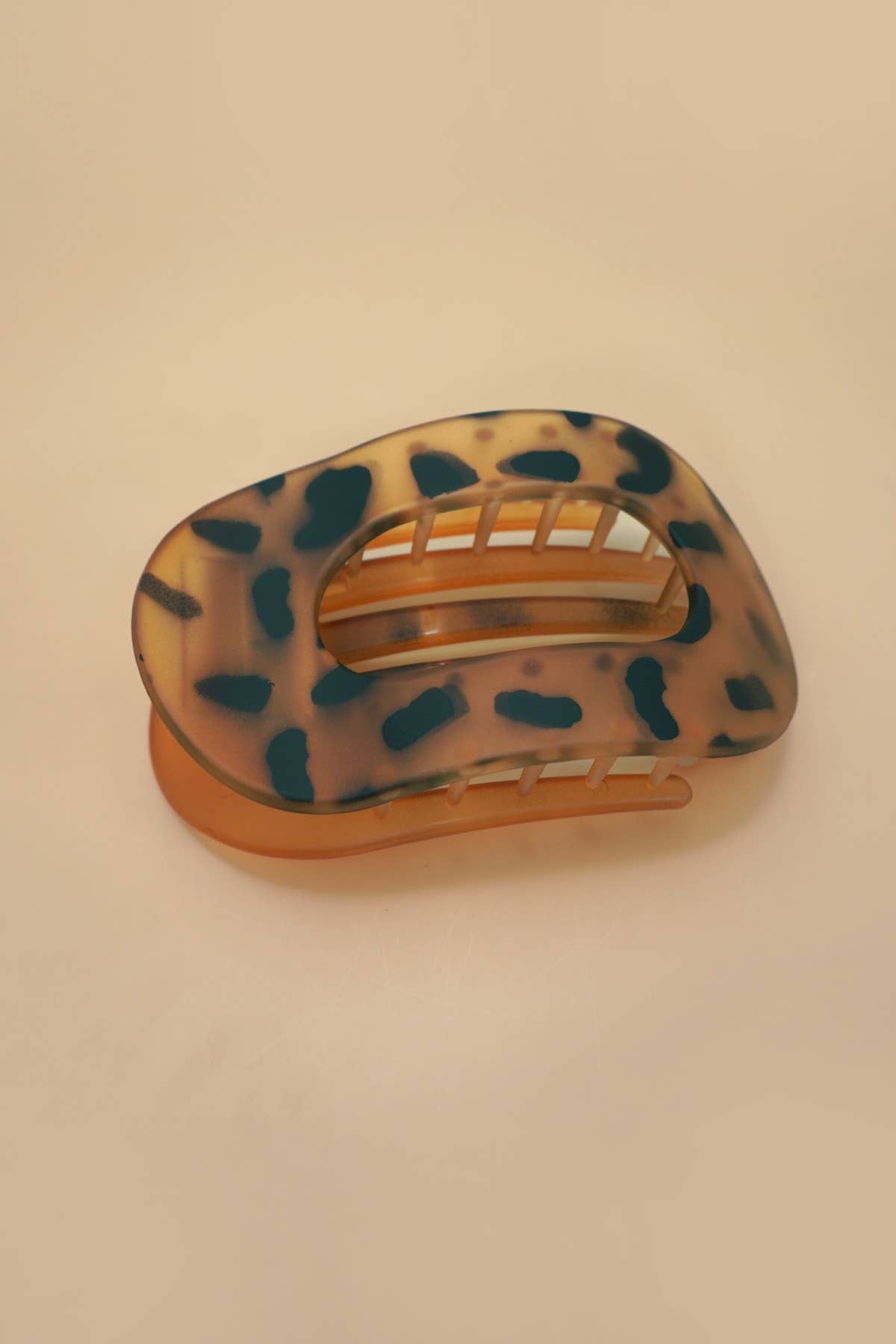 Jumbo Lay Flat Oval Hair Claw Clips (Multiple Colors)