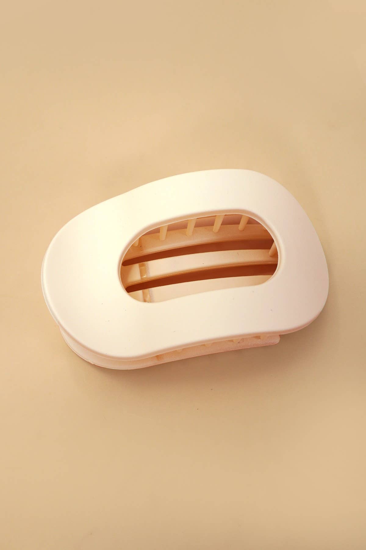 Jumbo Lay Flat Oval Hair Claw Clips (Multiple Colors)