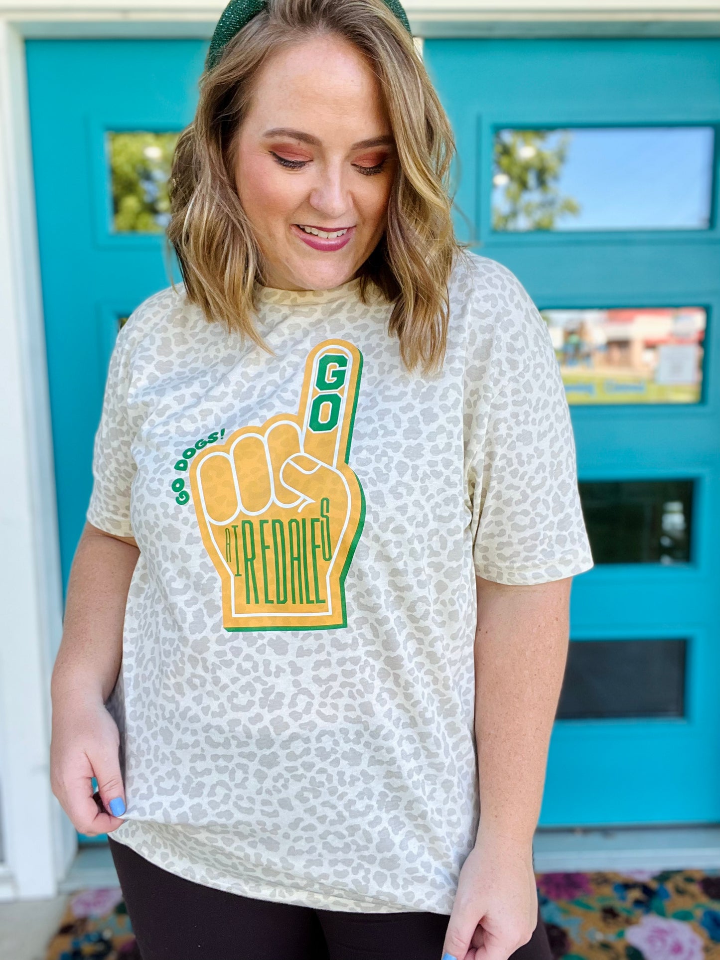 Airedale Spirit Finger on Natural Leopard