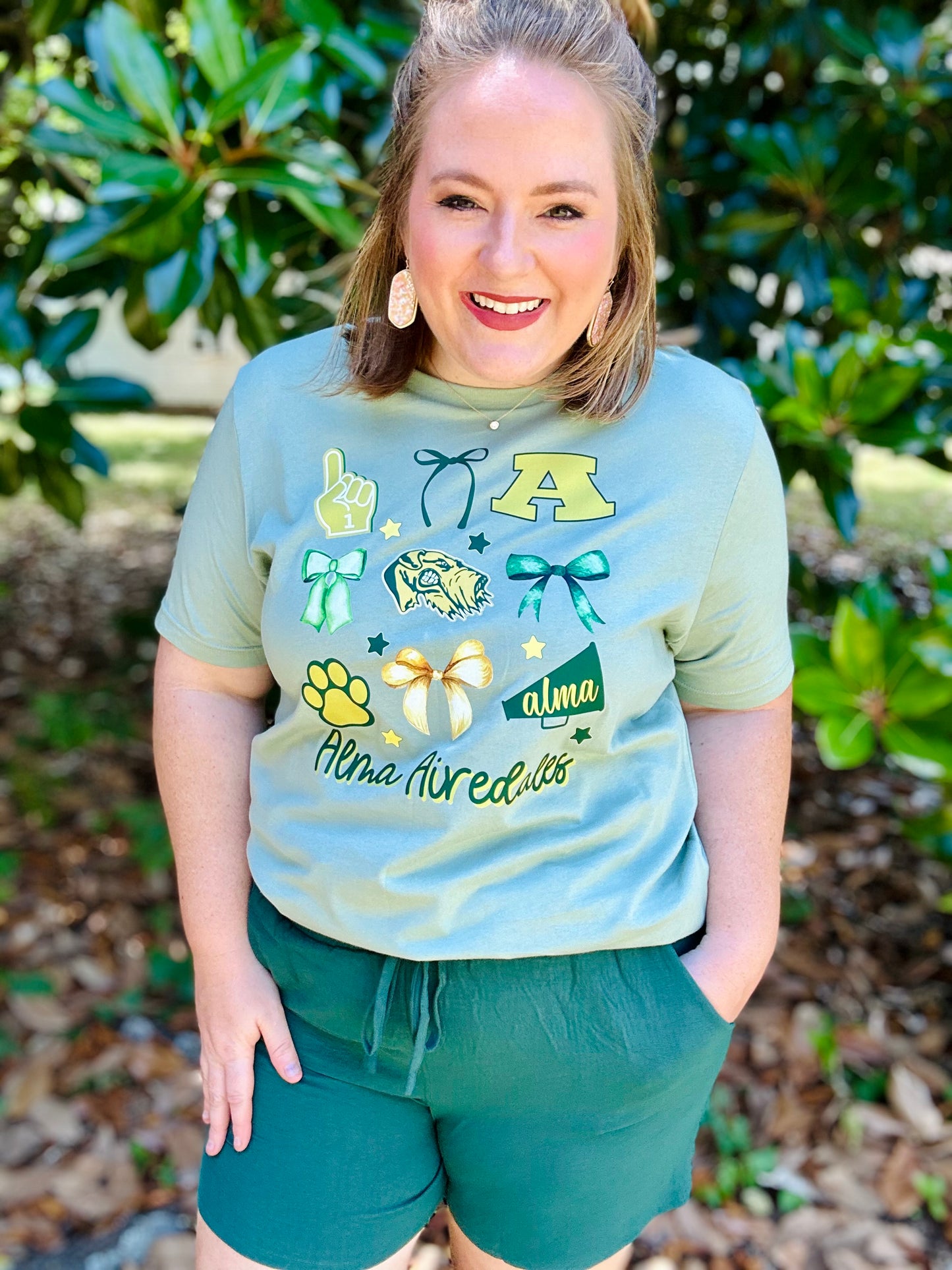 Bows Collage School Spirit Tee