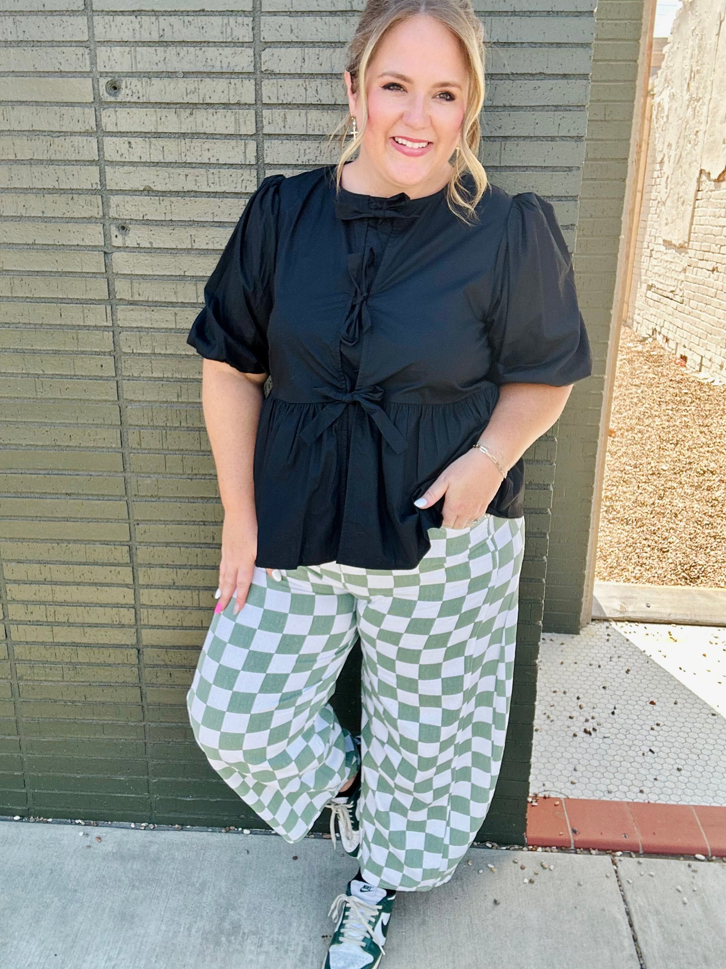 Olivia Checkered Barrel Pants