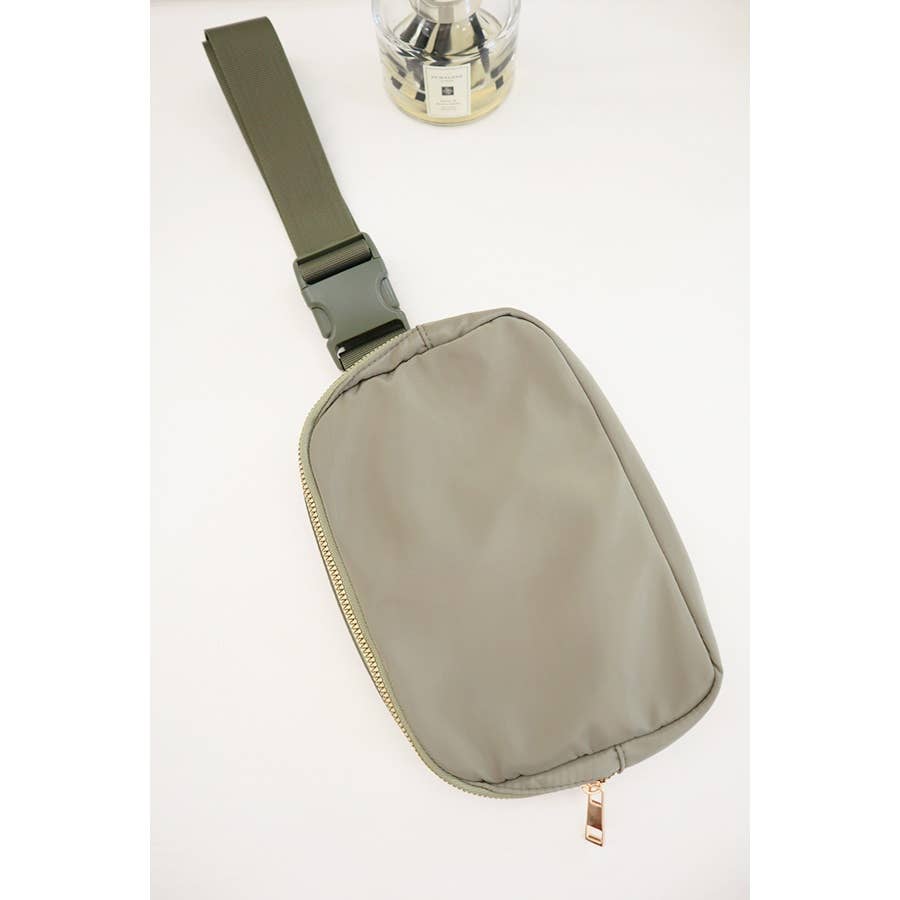 Solid Crossbody Belt Bag (Multiple Colors)