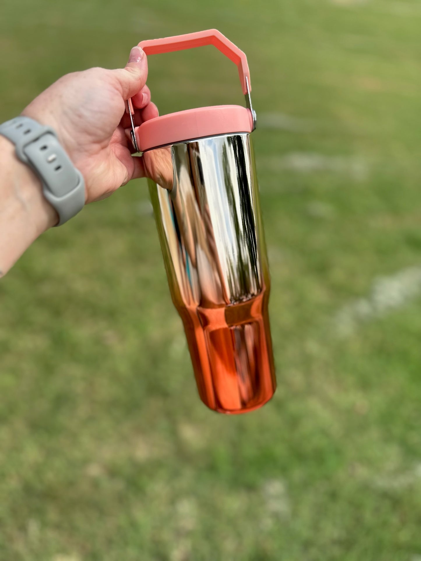 30 oz Stainless Steel Flip Handle Tumbler (Multiple Colors)