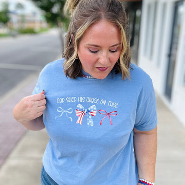 Shed His Grace Bows On Comfort Colors