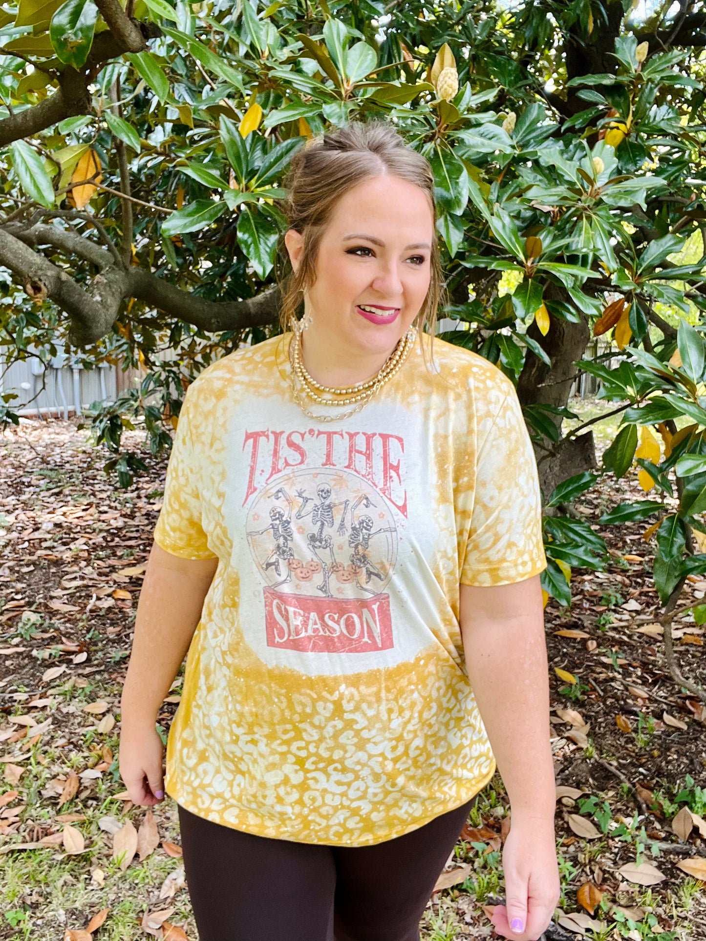 Tis The Season Graphic Tee