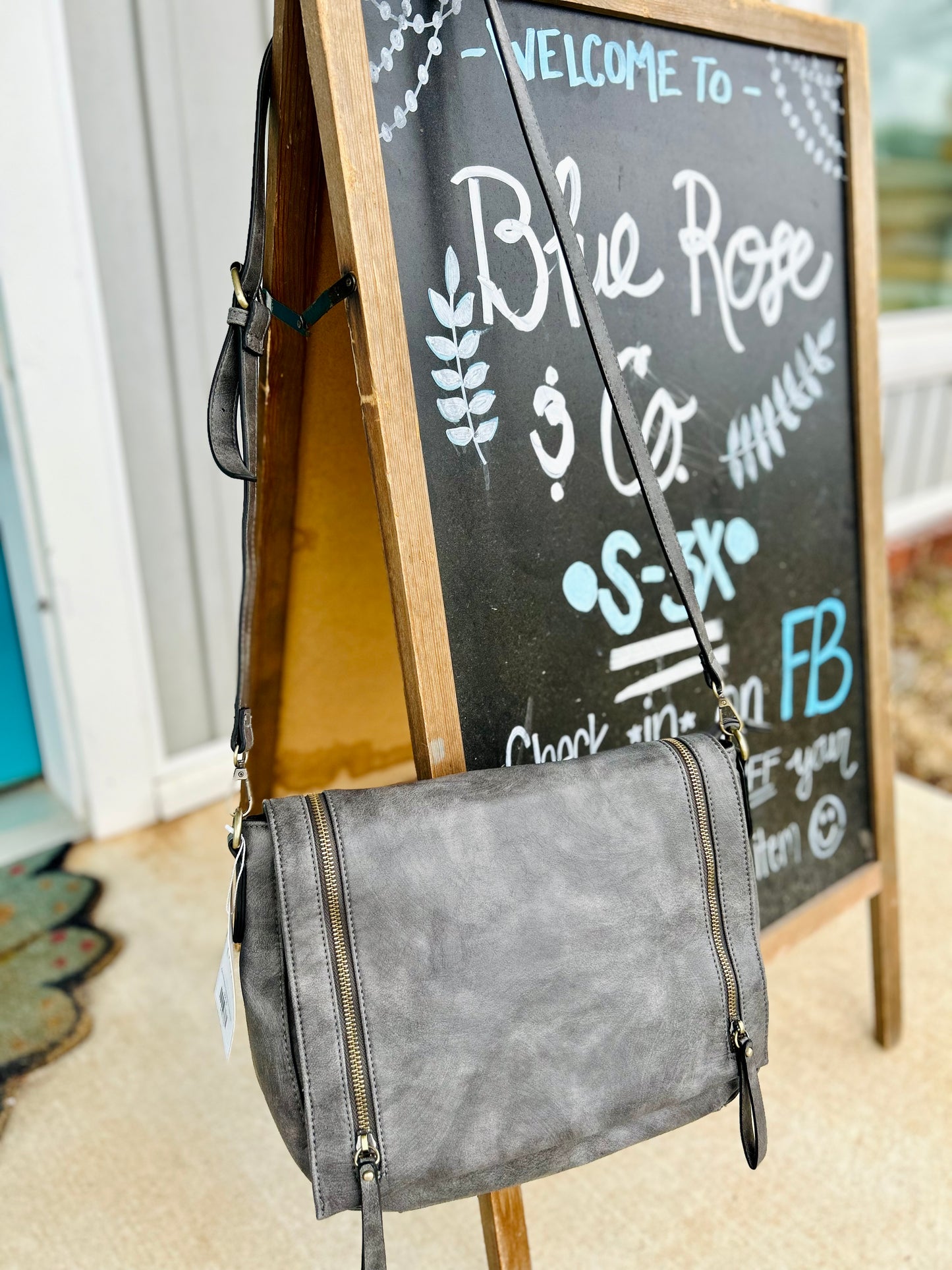 Kaci Overflap Crossbody in Charcoal