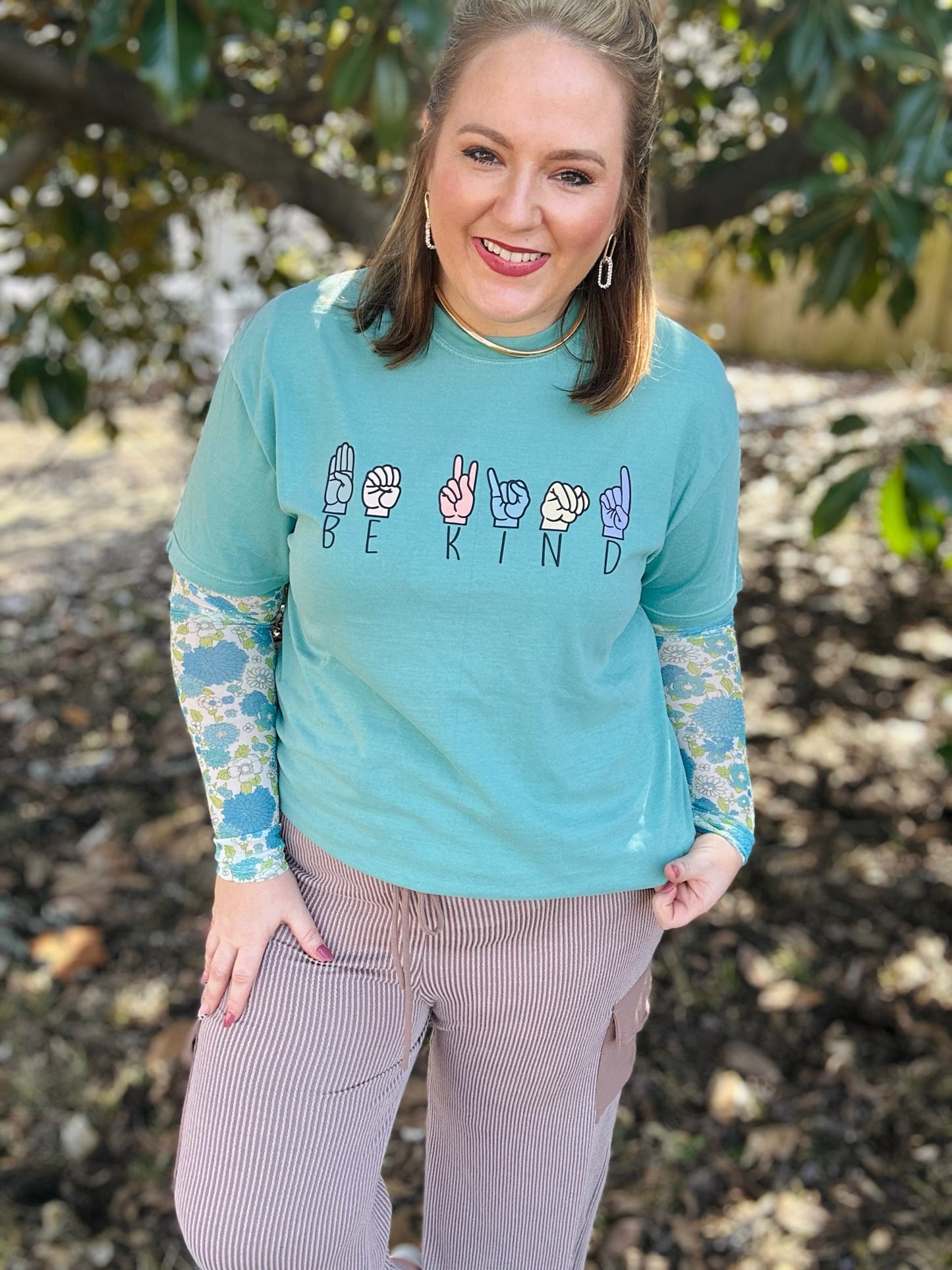 Be Kind ASL Graphic Tee