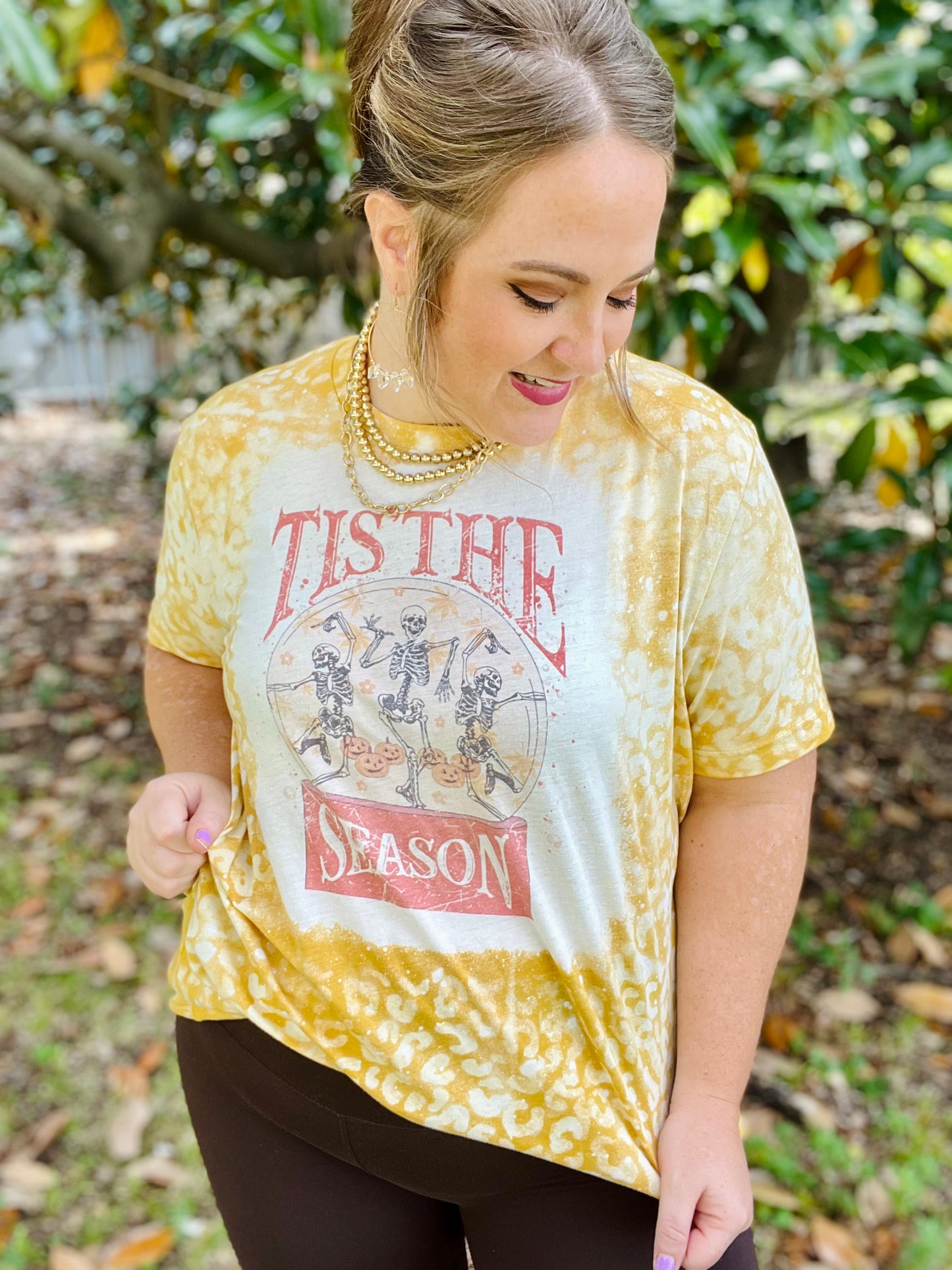 Tis The Season Graphic Tee