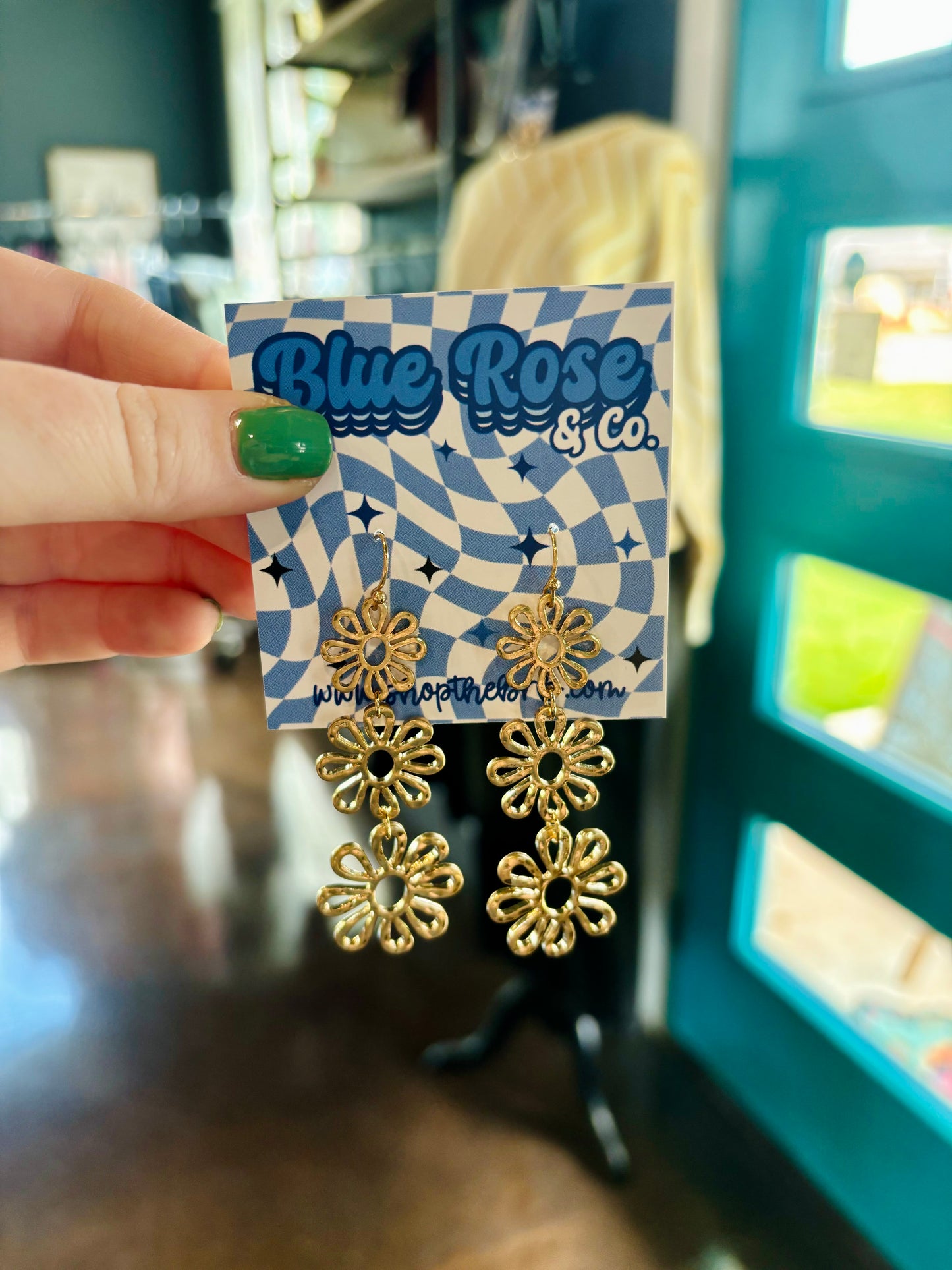 RESTOCK Flower Drop Earrings (Multiple Colors)