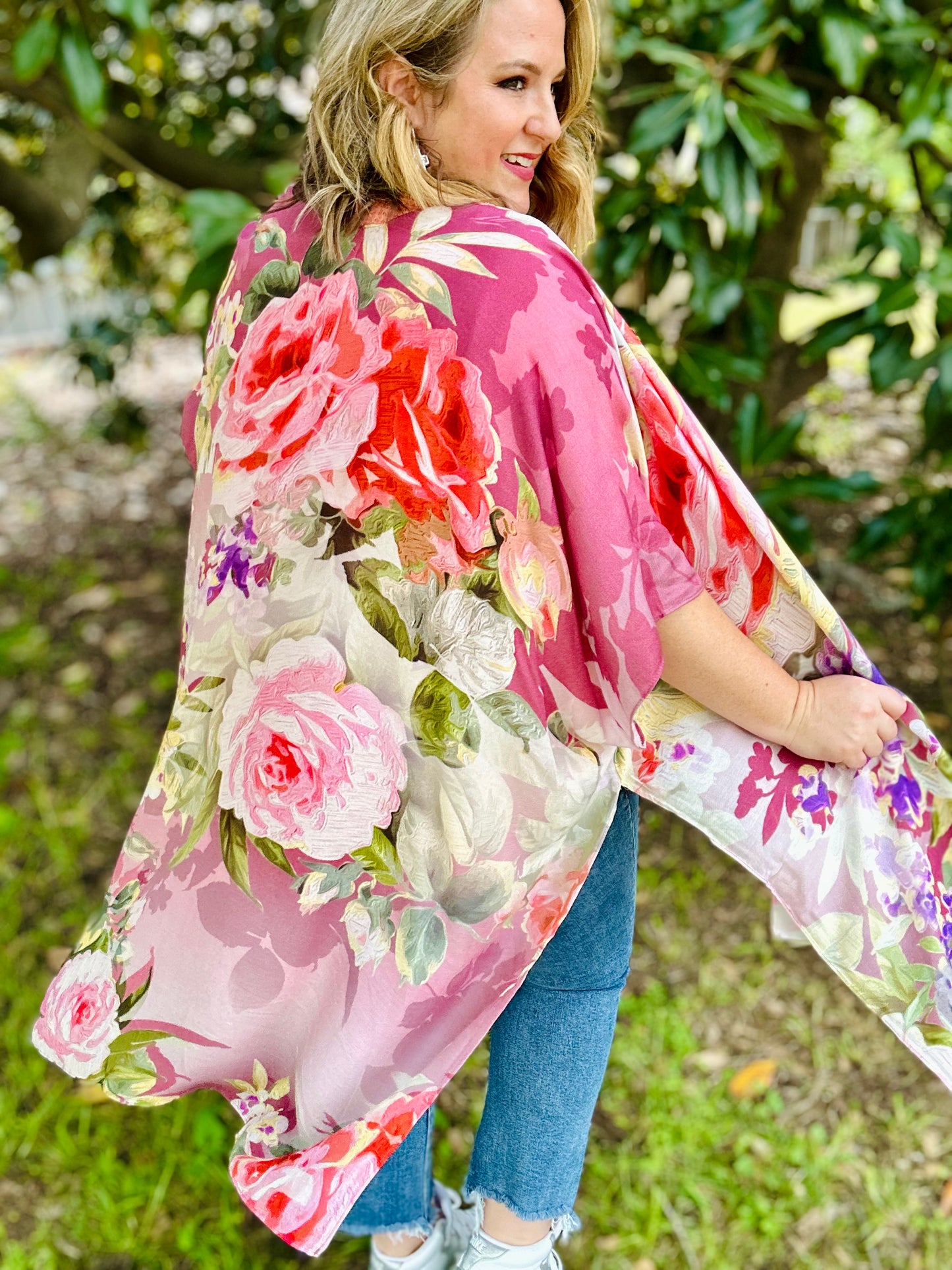 Whit Floral Kimono