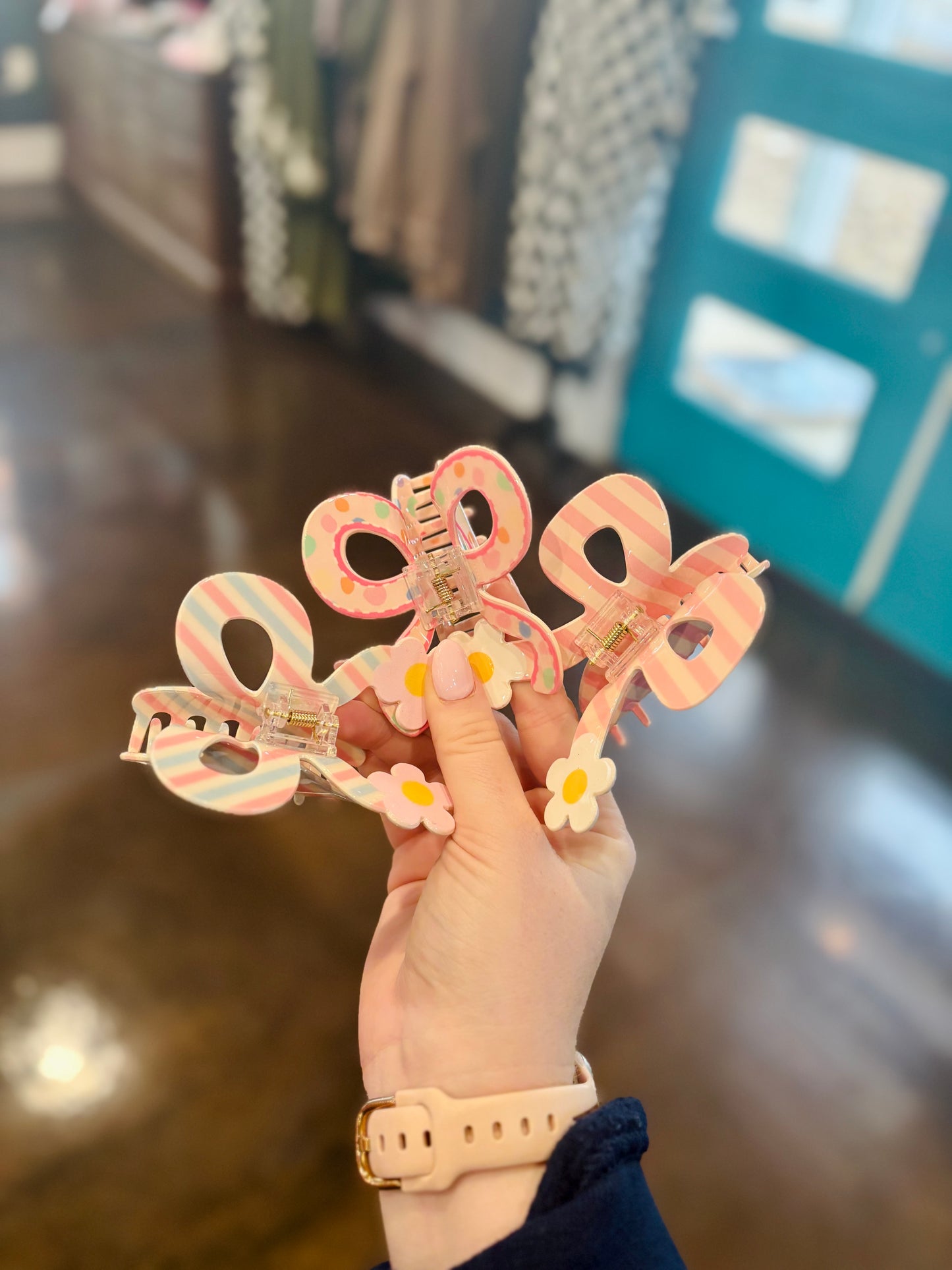 Bow Shape Claw Clip (Multiple Designs)