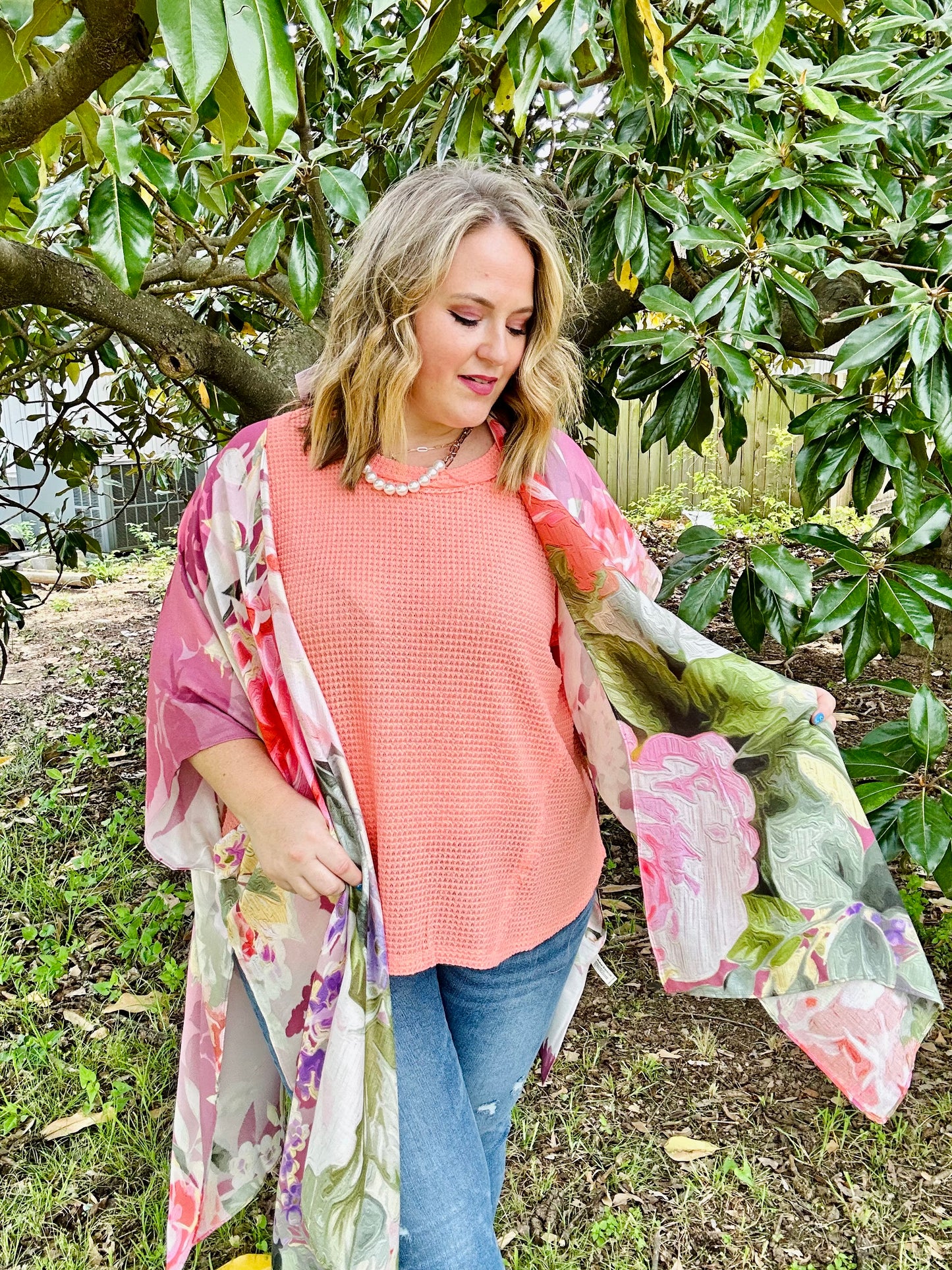 Whit Floral Kimono