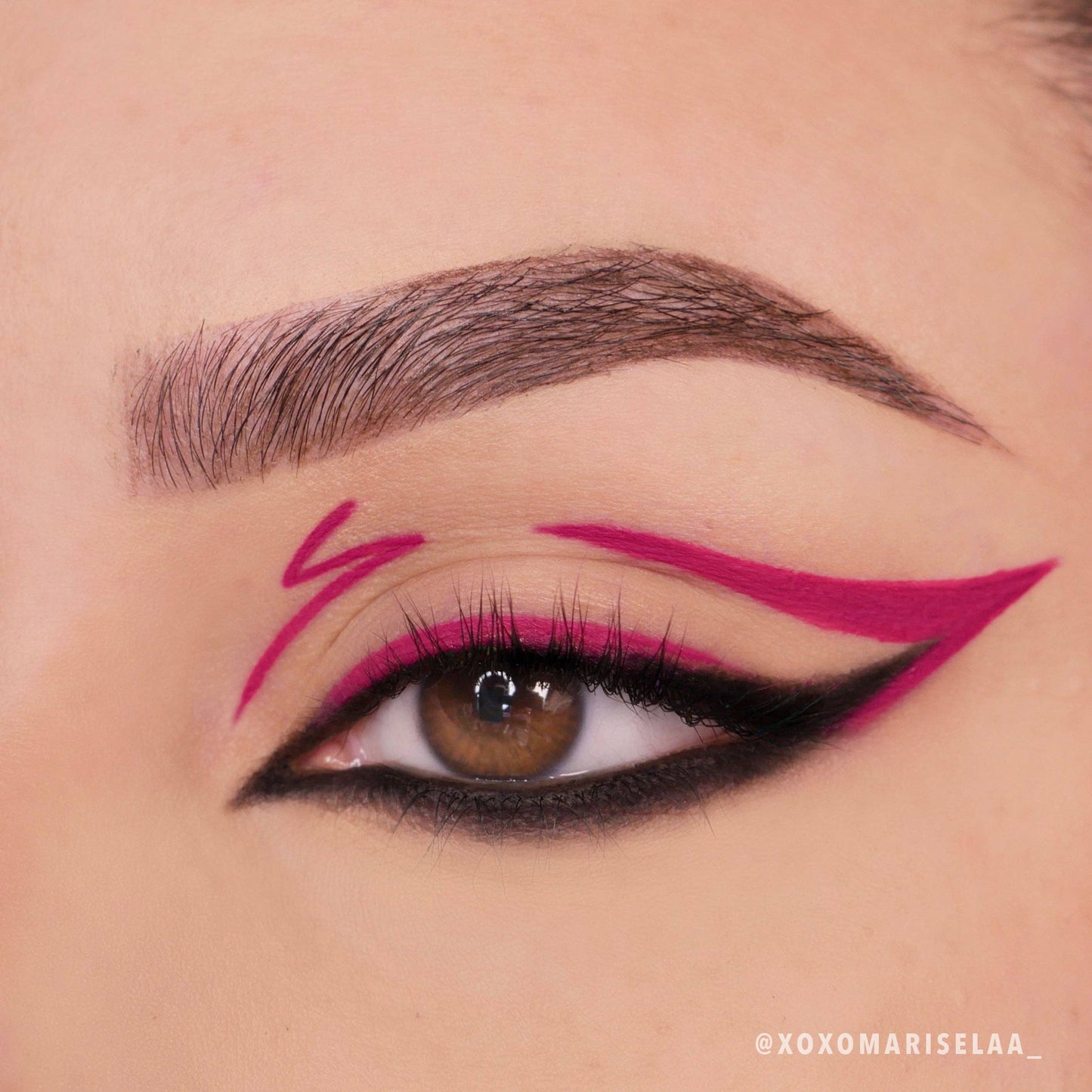 Statement Gel Liner in Black