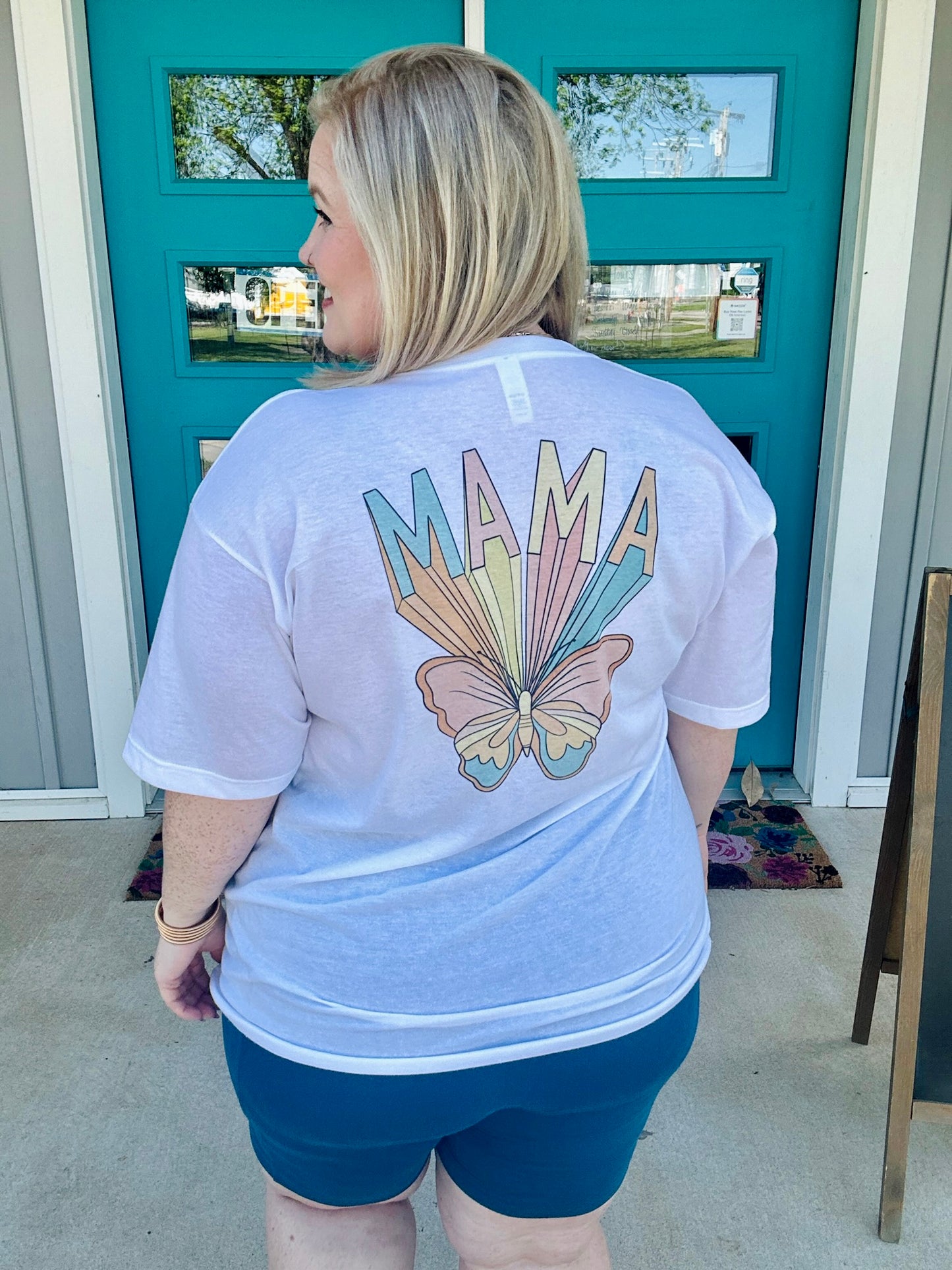 Mama Starburst V-Neck on White (Front/Back)