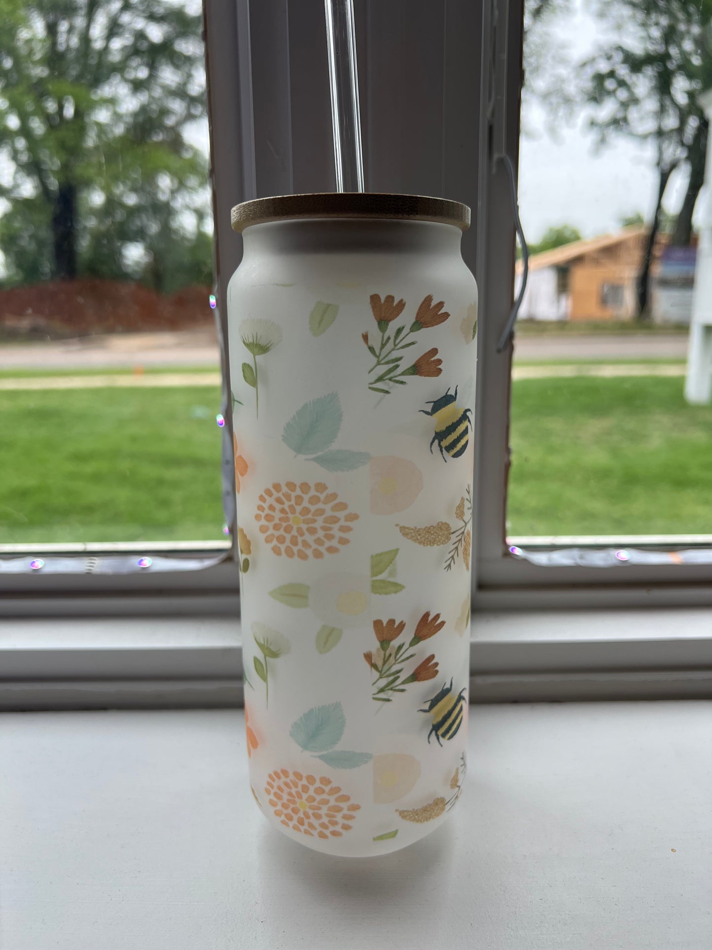 25 oz Frosted Bumblebee Floral Libby Cup