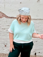 Paula Mid Crop