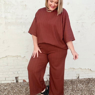 Olivia Textured Set in Caramel