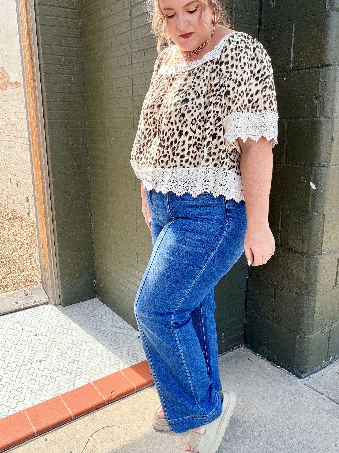 High Rise Pleated Wide Leg Jeans