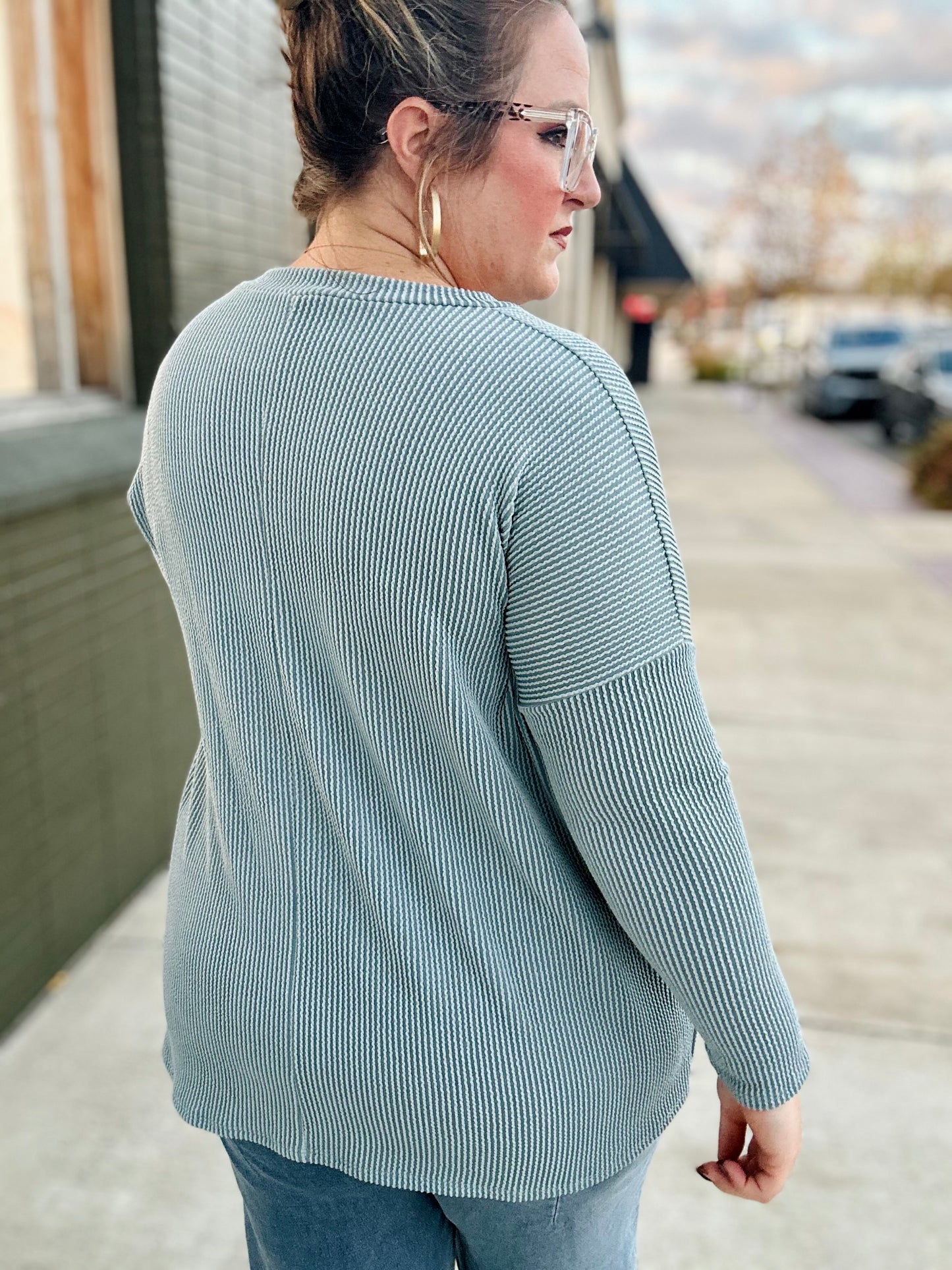 **DOORBUSTER** Karen V Neck Ribbed Top In Blue