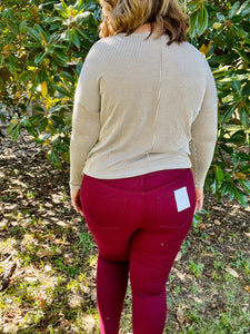 Tamra High Rise Skinnies in Burgundy