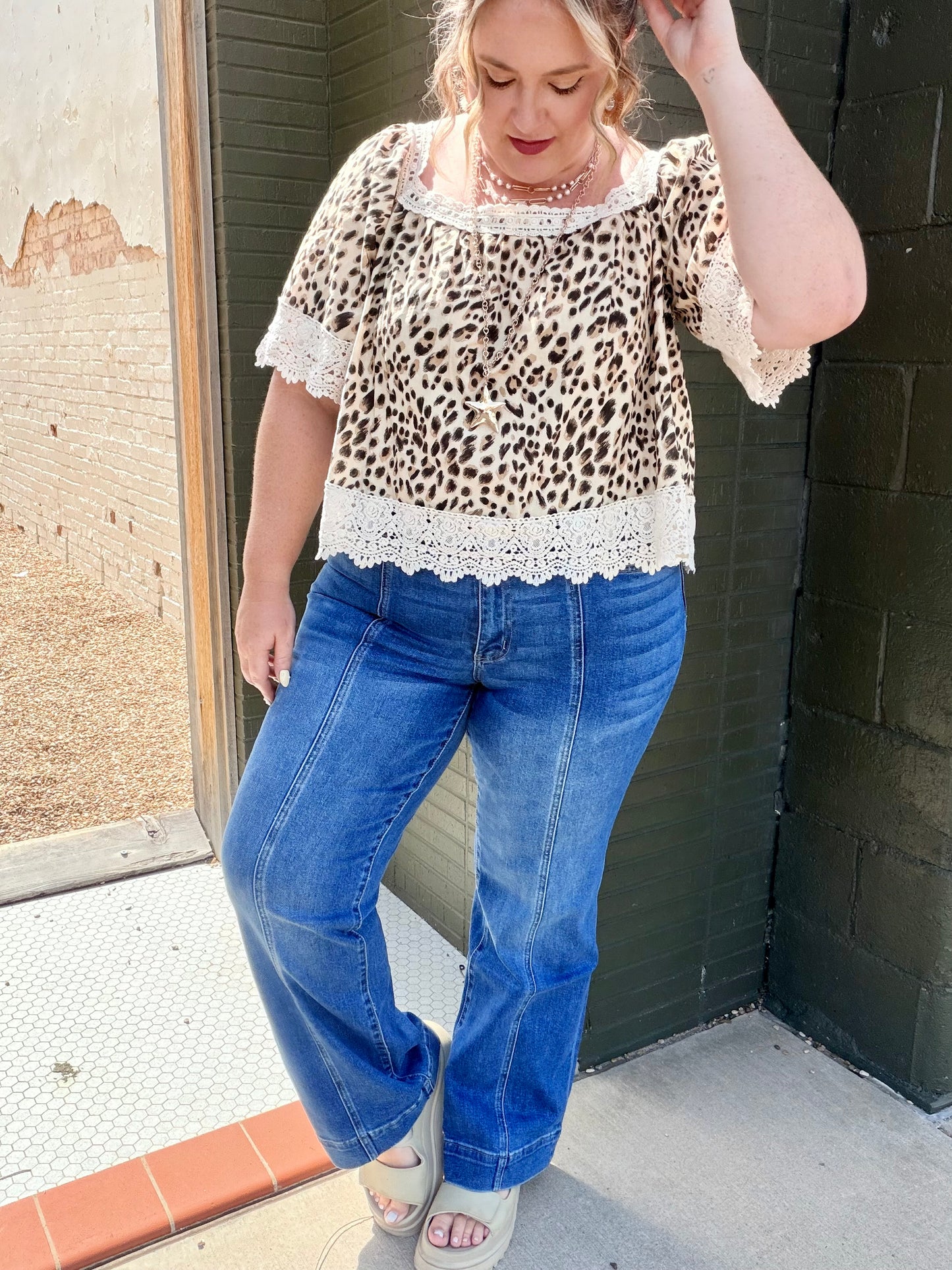 High Rise Pleated Wide Leg Jeans