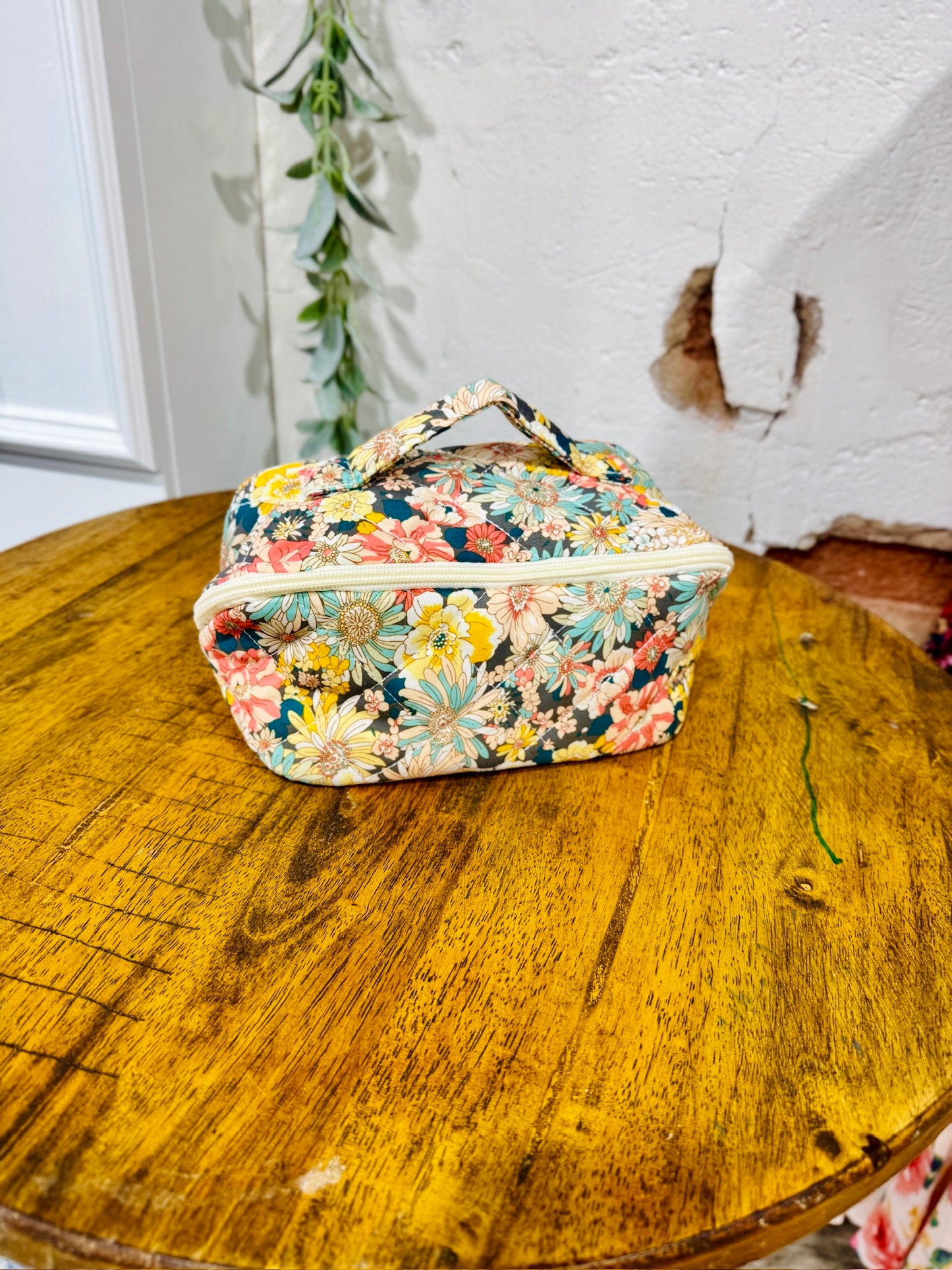 Floral Quilted Makeup Bag (Multiple Colors)