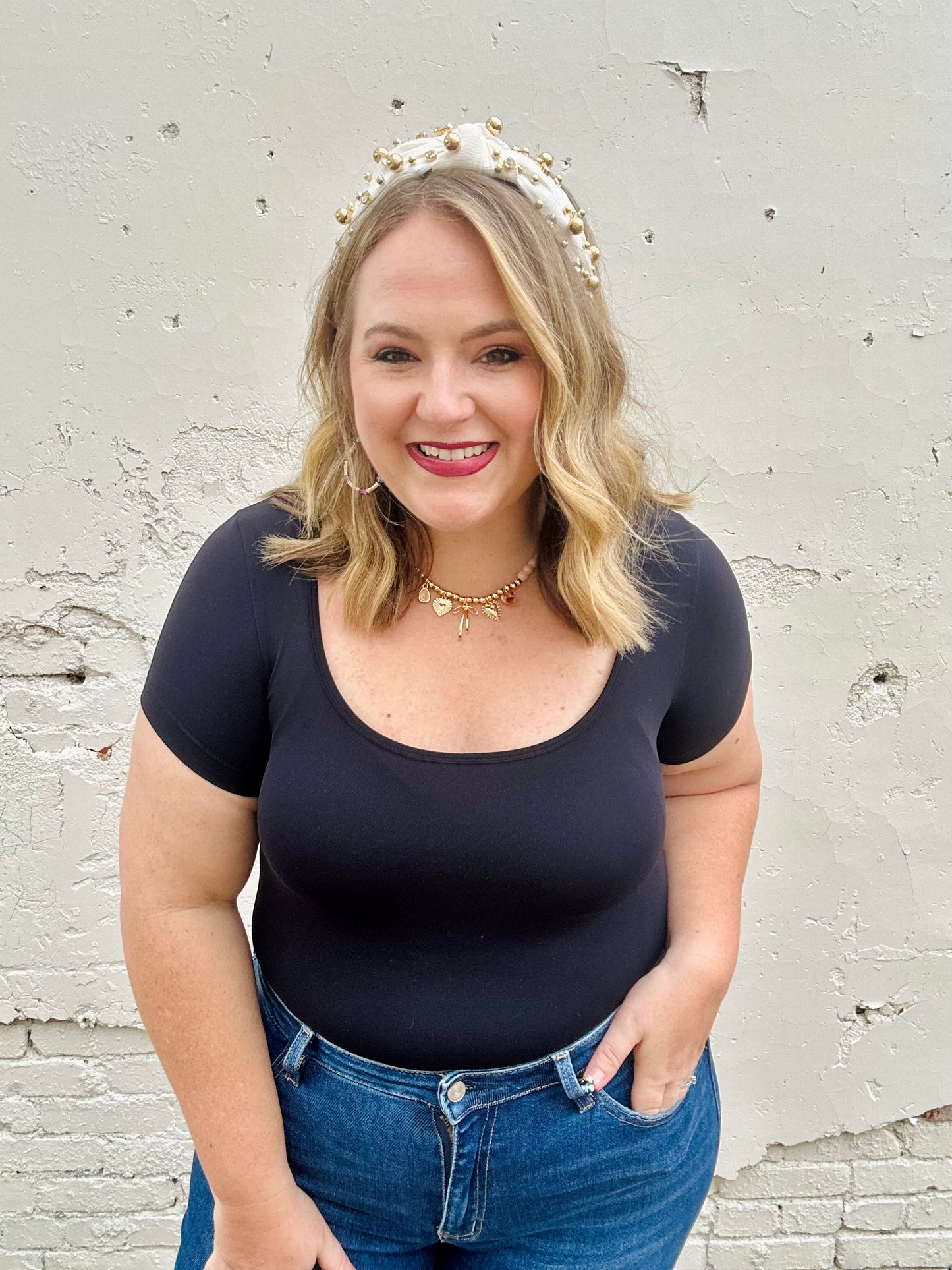 Candice Scoop Neck Short Sleeve Top (Multiple Colors)