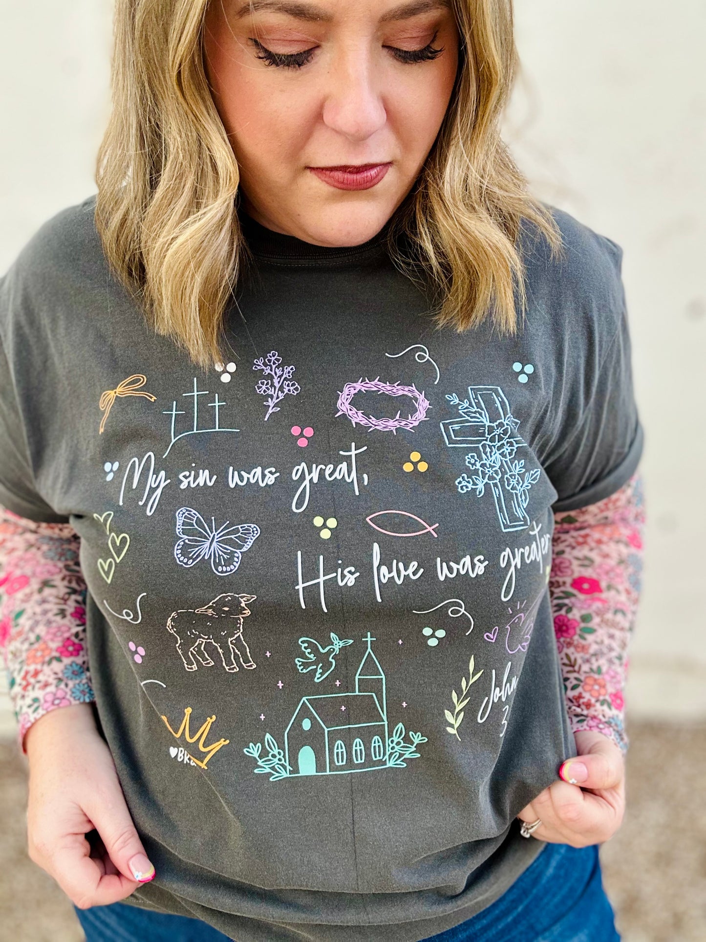 John 3:16 Collage Tee in Pepper