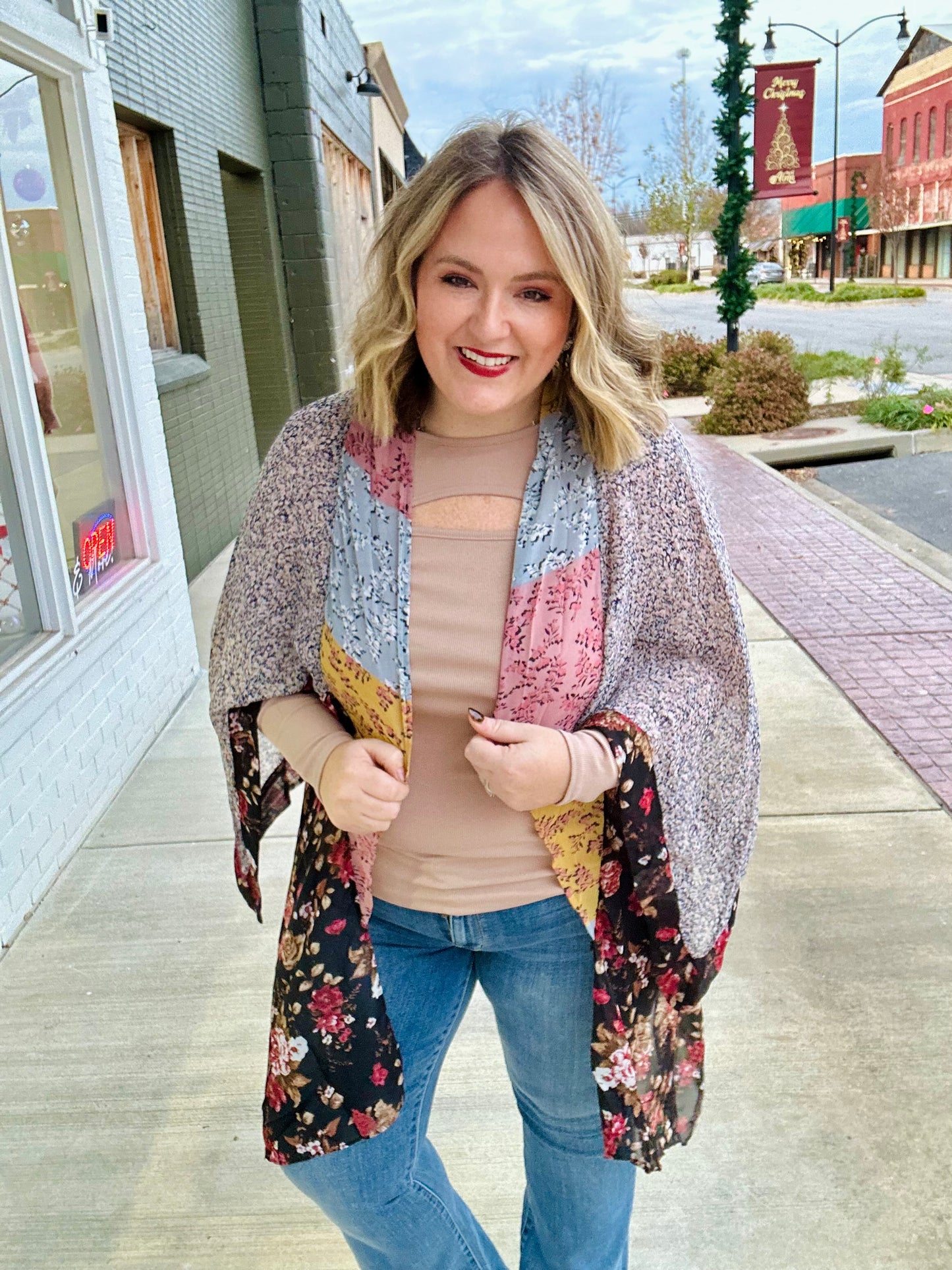 **DOORBUSTER** Mandi Floral Print Kimono