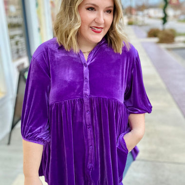 **DOORBUSTER** Stacy Velvet Button Down