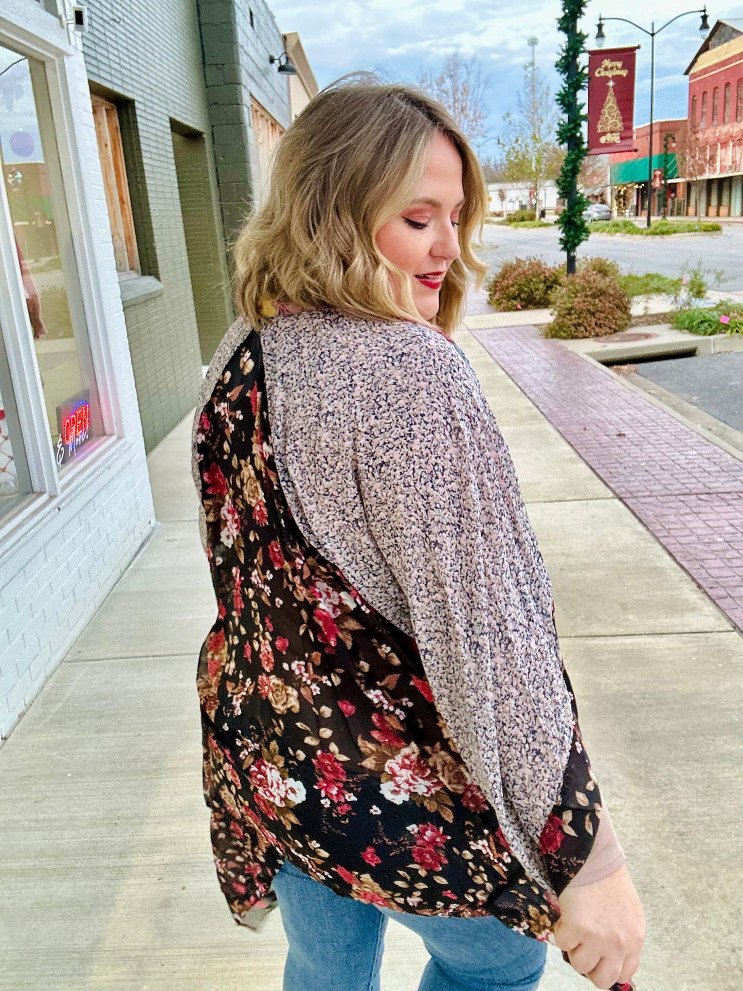 **DOORBUSTER** Mandi Floral Print Kimono