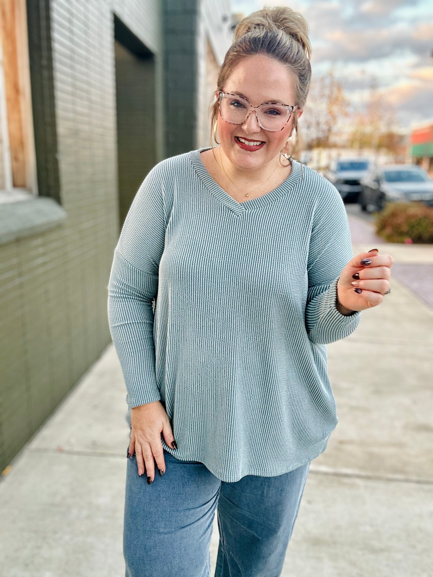 **DOORBUSTER** Karen V Neck Ribbed Top In Blue