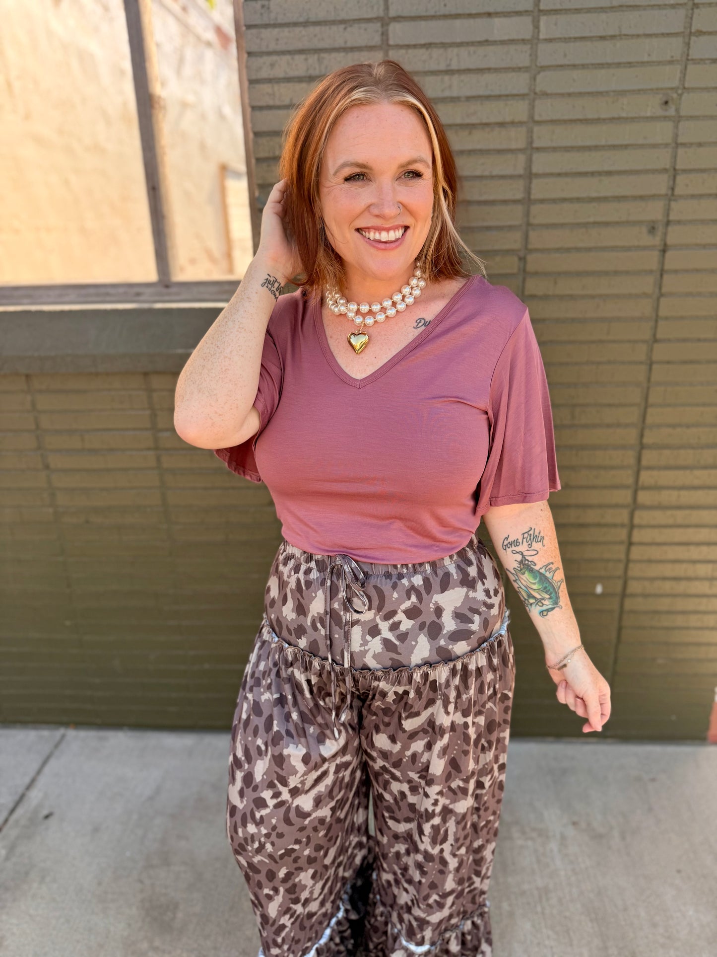 Finley Flutter Sleeve Top in Mauve