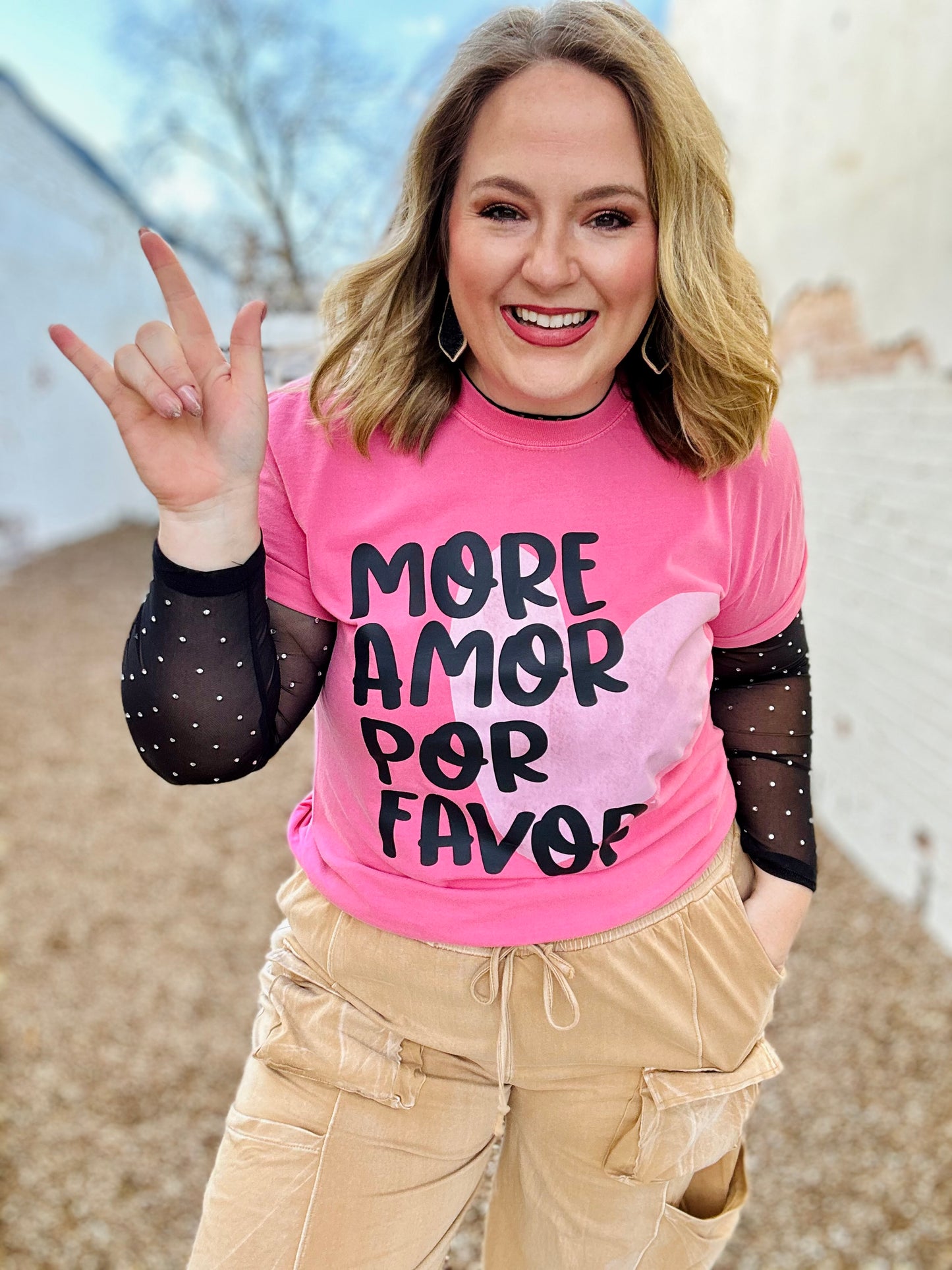 Mor Amor Tee on Comfort Colors