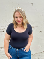 Candice Scoop Neck Short Sleeve Top (Multiple Colors)