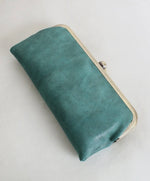 Karen Kiss Lock Clutch in Turquoise