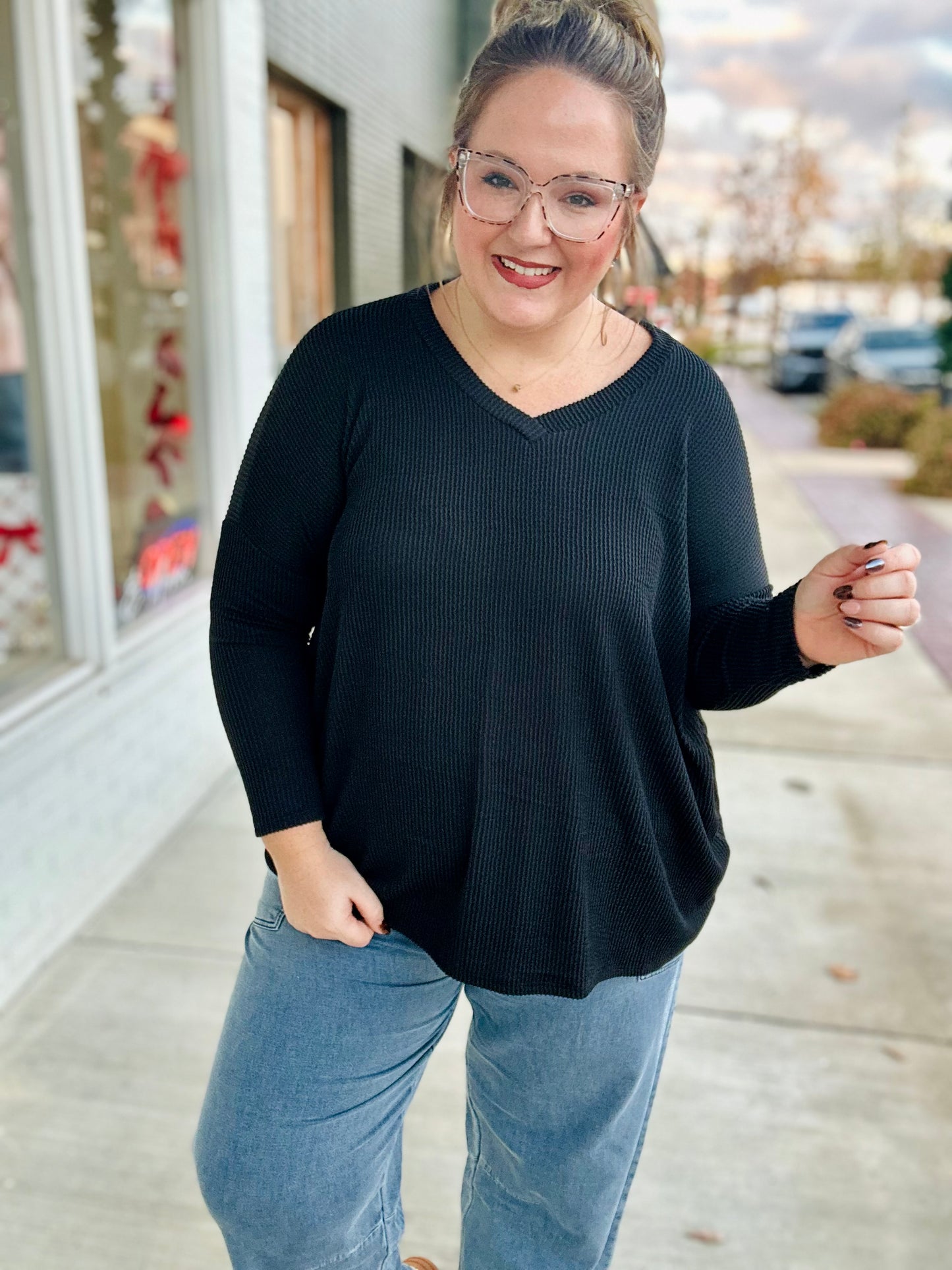 **DOORBUSTER** Karen V Neck Ribbed Top In Black