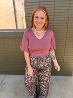 Finley Flutter Sleeve Top in Mauve