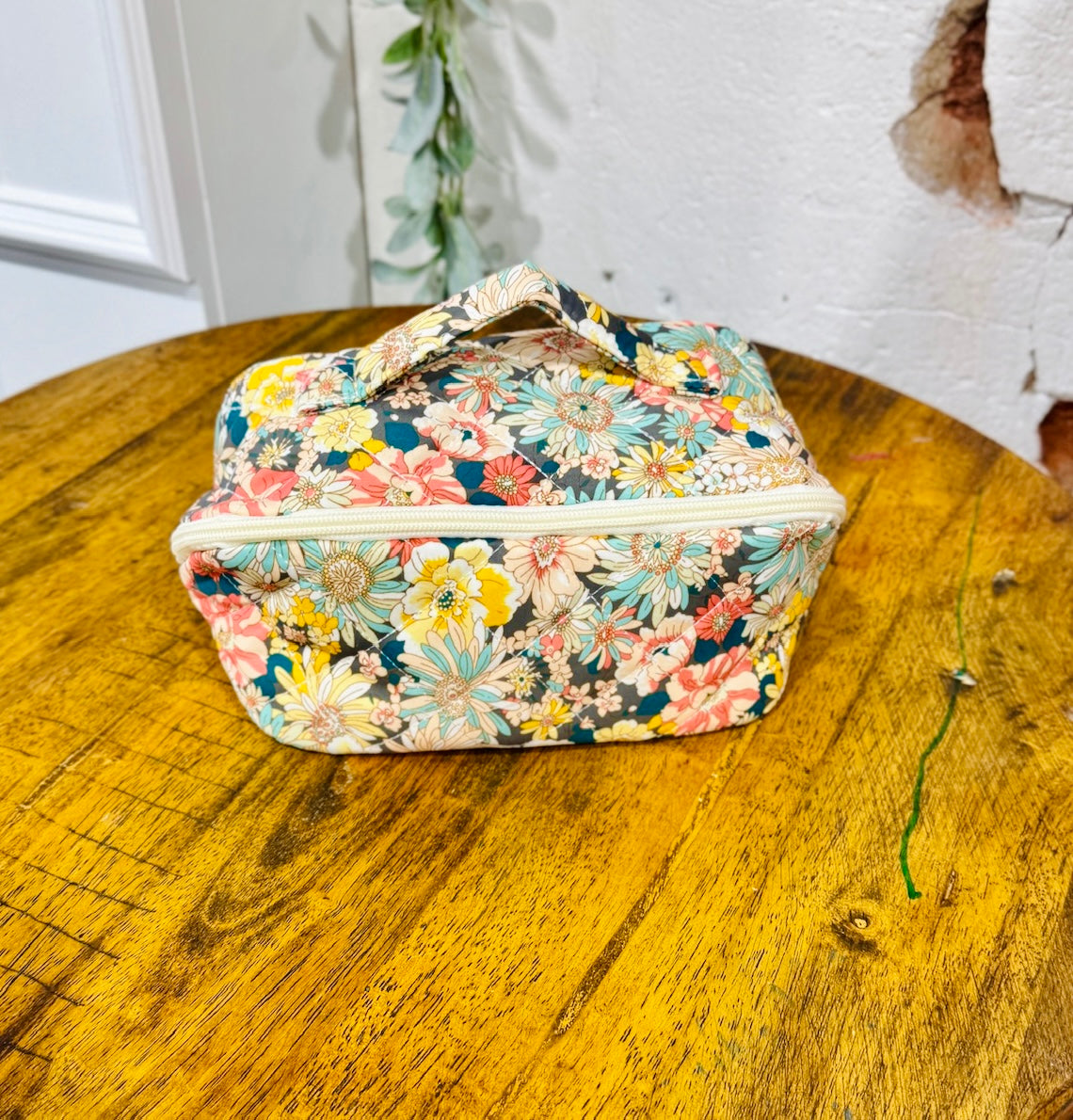 Floral Quilted Makeup Bag (Multiple Colors)
