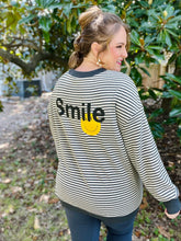 Load image into Gallery viewer, Sullie Smile Banded Contrast Top