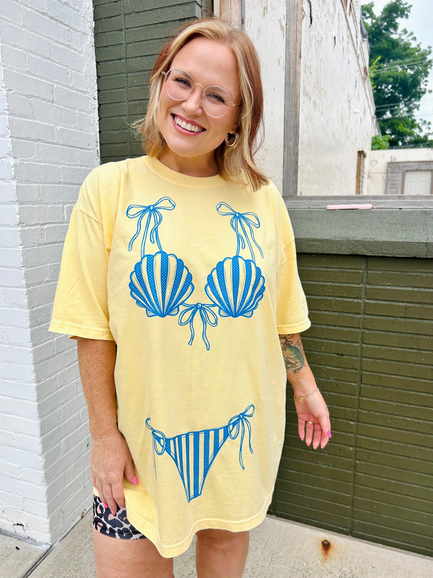 Bikini Ready Graphic Tee (Shells)
