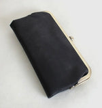 Karen Kiss Lock Clutch in Black