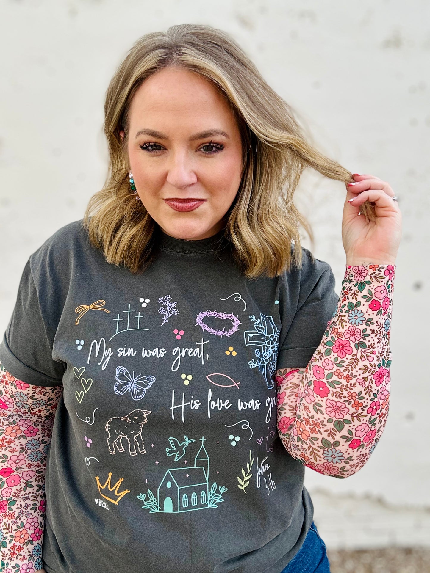 John 3:16 Collage Tee in Pepper