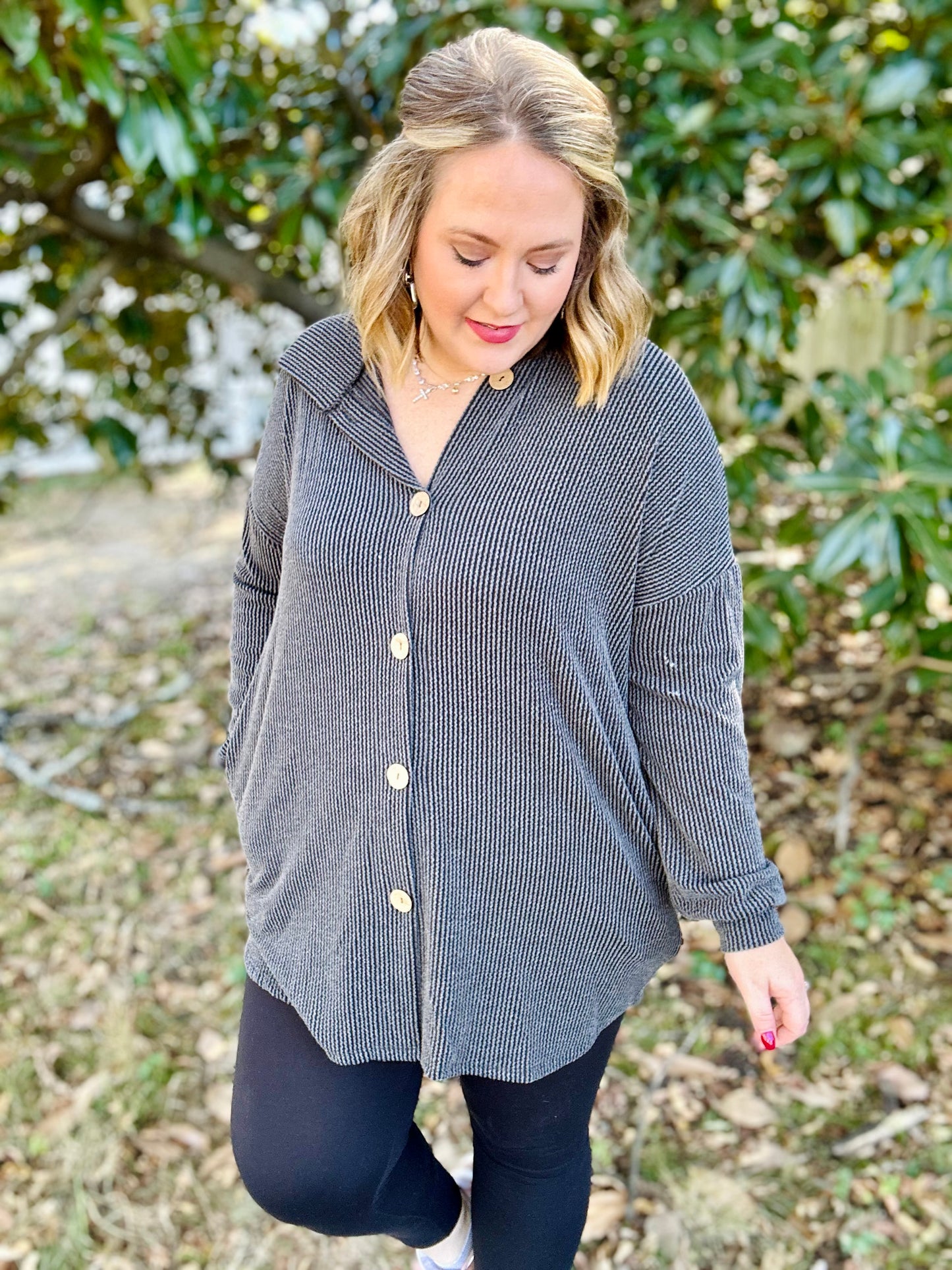 Holly Ribbed Cardigan In Charcoal