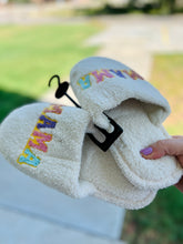 Load image into Gallery viewer, Microfiber Mama Slippers
