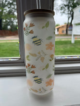 Load image into Gallery viewer, 25 oz Frosted Bumblebee Floral Libby Cup