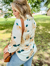 Load image into Gallery viewer, Donna Cream Floral Top
