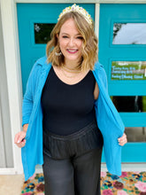 Load image into Gallery viewer, Siarra Blue Ribbed Button Up