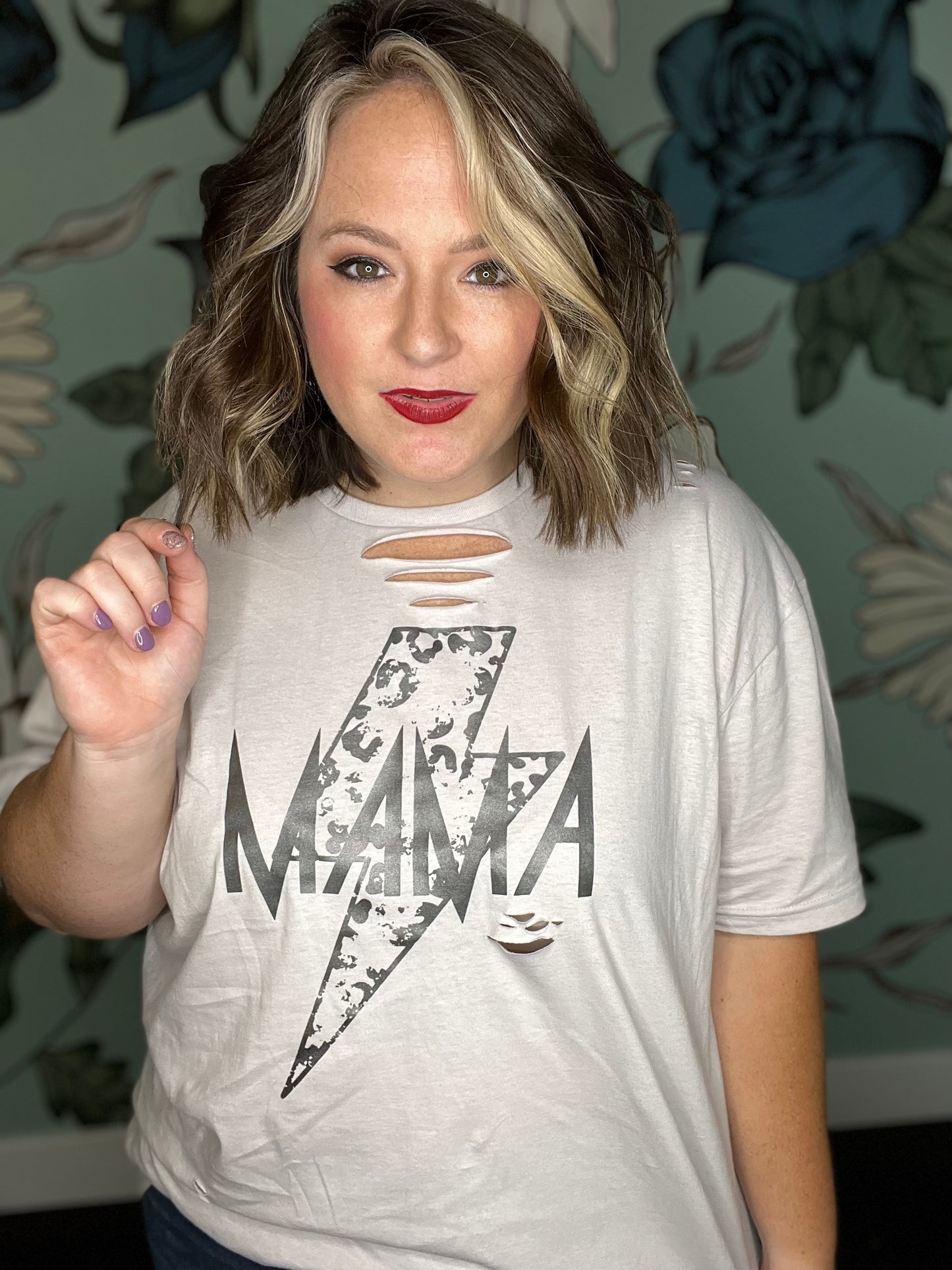 Mama Distressed Tee on Grey